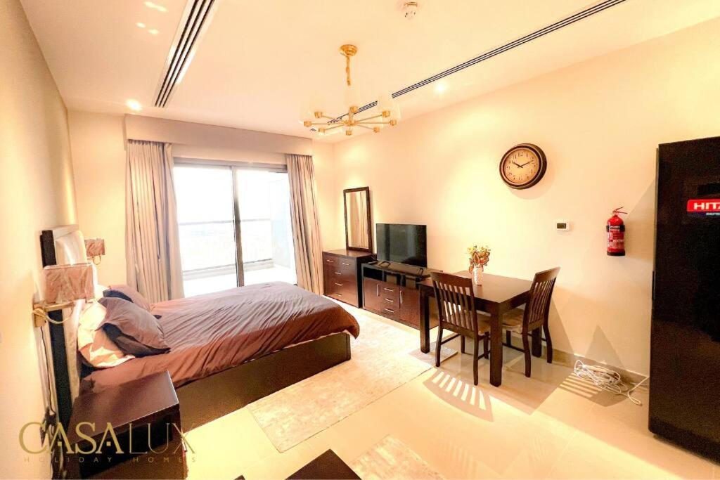 Lovely Big Studio W/ Burj Khalifa View In Downtown Dubai Buitenkant foto