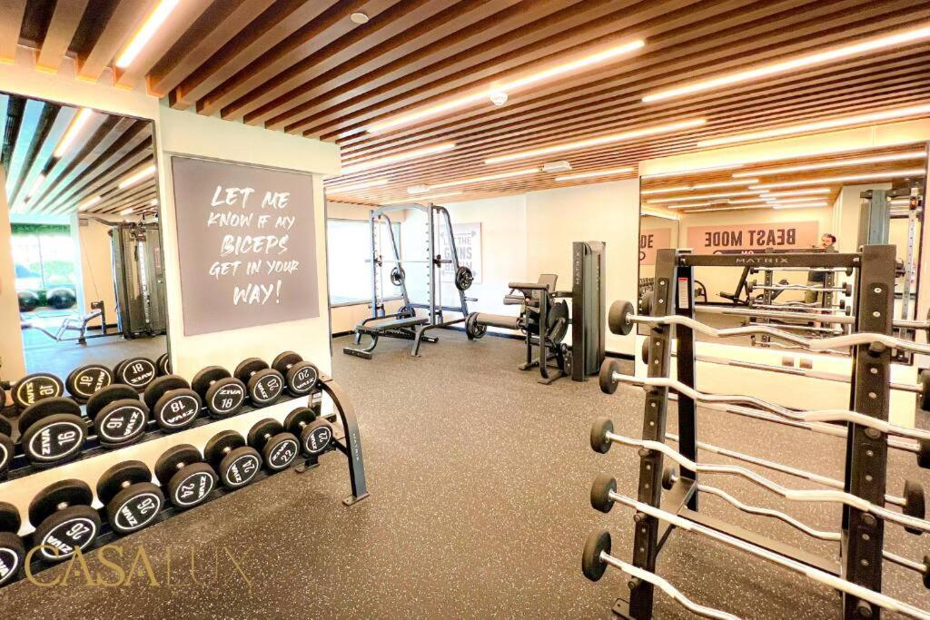 Lovely Big Studio W/ Burj Khalifa View In Downtown Dubai Buitenkant foto