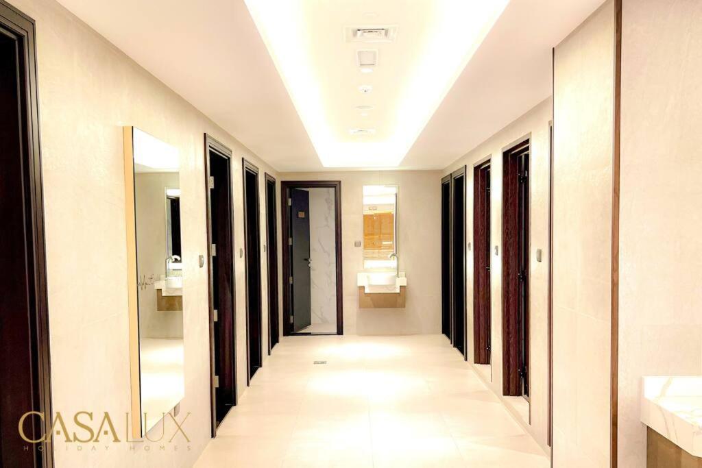 Lovely Big Studio W/ Burj Khalifa View In Downtown Dubai Buitenkant foto